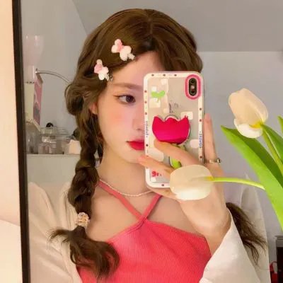 男孩超级白
